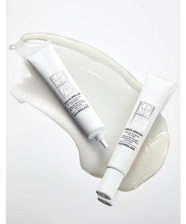 Hourglass EQUILIBRIUM Instant Plumping Eye Mask | Best International Shipping - Revitalize Your Eyes - Buy Online on SooperMarket.com