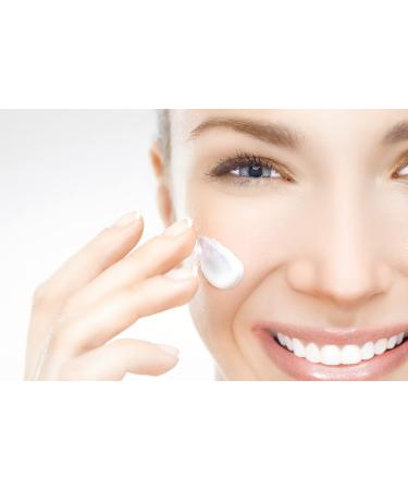 Shop AOK Vegan Moisturizing Day Cream with White Tea - 50ml for Oily Skin & Impurities | International Shipping Available - Buy Online on SooperMarket.com