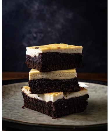 Gluten-Free Chocolate Brownies with Chocolate Pieces - Vegan & Delicious 8 Pack (420g) | Perfect for Celiac Disease | Order Internationally - Buy Online on SooperMarket.com