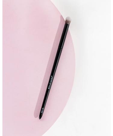 Brushworks No. 16 Tapered Blending Eye Brush - Buy Online on SooperMarket.com