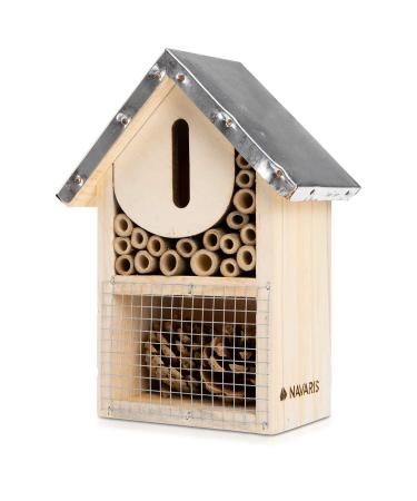 Navaris S Wooden Insect Hotel - 15 x 8 x 20 cm - Natural Wood Insect House - Garden Shelter Bamboo Nesting Habitat for Bees Butterflies Ladybirds