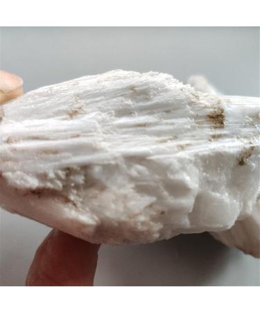 Natural Crystal Rough 500g Natural Raw Threadiness Wollastonite Stone Teaching Specimen Industrial Raw Materials Collection Home Decoration Crystal Random size 500g - Buy Online on SooperMarket.com
