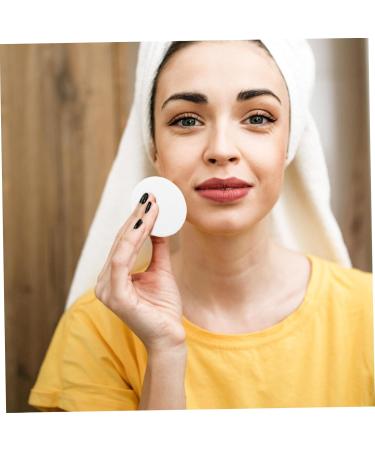200 Pcs Skin-Friendly Organic Cotton Pads - Soft Makeup Remover & Toner Rounds - Reusable & Disposable Facial Cotton Pads - Buy Online on SooperMarket.com
