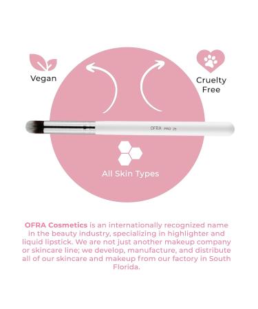 Fine Angled Eyeliner Brush | Professional Flat Makeup Tool for Precision Eyeliner Application | Cruelty-Free Beauty Accessory (PRO 25 - Buy Online on SooperMarket.com