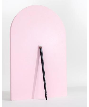 Brushworks No. 19 Crease Blending Eye Brush - Buy Online on SooperMarket.com
