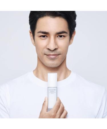Shiseido Men Energizing Moisturizer Extra Light Fluid - 100 mL | Reduce Fine Lines & Dullness - Non-Greasy Formula - Buy Online on SooperMarket.com