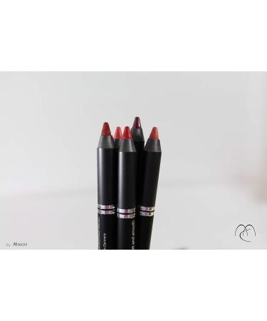 Nudy Brown Makki Long Lasting Lip Liner - Intense Color, Creamy Glide Pencil for Smooth, Feather-Free Application - 03 Nudy Brown - Buy Online on SooperMarket.com