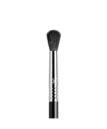 Sigma E38 Diffused Crease Brush - Professional Makeup Tool - Buy Online on SooperMarket.com