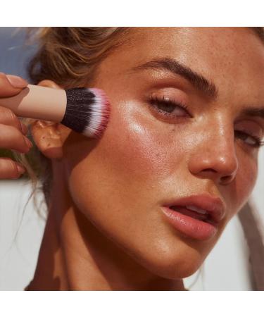 Lux Unfiltered Blending Face Brush - Vegan & Cruelty-Free Makeup Tool for Contouring Blending Bronzer & Blush - Perfect for Buffing & Stippling - International Shipping Available - Buy Online on SooperMarket.com
