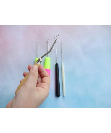 Pack of 5 Different Sizes Latch Hook Crochet Needle Hook Tools for Braid Hair Scarf Carpet Making and Other Crafts - Buy Online on SooperMarket.com