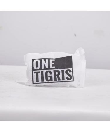Oneigris Foldbar Dog Bowl - 0.9L Portable Drinking Bowl for Training & Outdoor Activities | Eco-Friendly & Reusable Packaging - Buy Online on SooperMarket.com