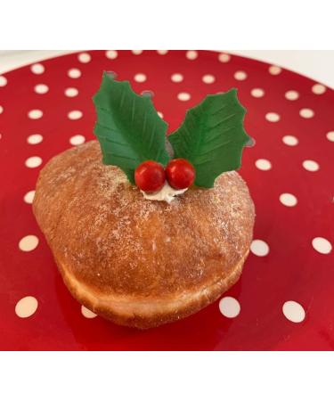 36 Edible Holly Leaves- Christmas Edible Cake Decorations - Buy Online on SooperMarket.com