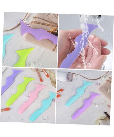 Buy 2pcs Eyeliner & Mascara Silicone Makeup Tools - Perfect Eyeliner Applicator & Stencils for Flawless Eye Looks - International Shipping - Buy Online on SooperMarket.com