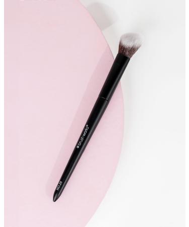 Brushworks No. 25 Brightening Concealer Brush - Buy Online on SooperMarket.com