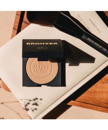 Bronzer Dr. Jetske Ultee | Natural Radiance & Subtle Glow | Nourishing Shea Butter & Jojoba Oil | International Shipping Available - Buy Online on SooperMarket.com