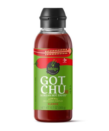 bibigo GOTCHU - Classic Korean Hot Sauce, Made with Gochujang Fermented pepper paste, Low Heat Sweet-Spicy-Savory-Earthy Flavor [10.7 Oz Squeeze Bottle] GOTCHU Classic