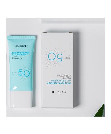 Sunscreen for the face for daily application sun protection refreshing not fatty moisturizing powerful sunscreen for face neck & cleavage sunscreen with 24h
