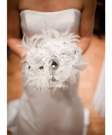 Coceca 500pcs White Feathers - Ideal for DIY Craft, Wedding & Party Decor - Buy Online on SooperMarket.com