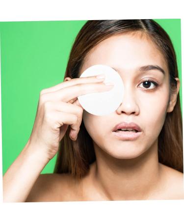200 Pcs Skin-Friendly Organic Cotton Pads - Soft Makeup Remover & Toner Rounds - Reusable & Disposable Facial Cotton Pads - Buy Online on SooperMarket.com