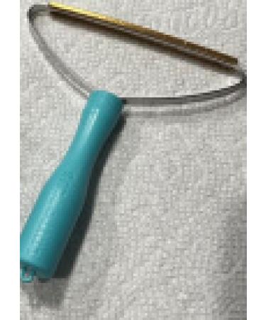 Lint Plus Pet Hair Remover Carpet & Uptoroot Cleaner Pro Special Pet Hair Multi Fabric Edge and Carpet Rake by LINTPLUS, Dog Hair Remover and Cat Hair Remover for Rugs, Couch&Pet Towers (Sky-Blue) Skyblue