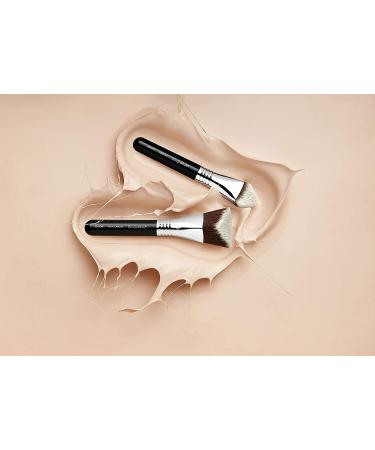 Sigma Beauty 3DHD Max Kabuki Brush - Extra Large Angled Makeup Brush for Liquid & Cream Products - Buy Online on SooperMarket.com