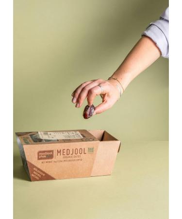 Koro Bio Medjool Dates 1kg - Honey Sweet Caramel Notes Fiber-Rich Delights - International Shipping Available - Buy Online on SooperMarket.com