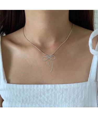 Oralgos Elegant Fashion Necklace - Stylish Snake Bone Choker with Loop Trailer for a Cool Collarbone Look - International Shipping - Buy Online on SooperMarket.com