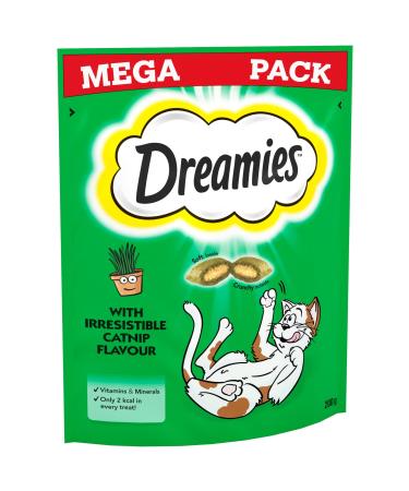 Dreamies Mega Pack Cat Treats Tasty Snacks with Delicious Catnip 6 Pouches of 200 g