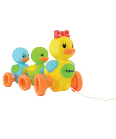 Tomy E4613 Baby Toy Duck Family with a sound effect - high -quality pull -up toy with a colorful design for crawling and running motivated for movement from 10 months for girls and boys