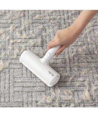 Paku Paku Pet Hair Roller - Best Lint Roller for Cats & Dogs | Effective Pet Hair Remover International Shipping - Buy Online on SooperMarket.com