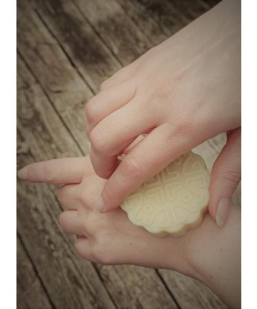 Vanilla Cashmere Lotion Bar | Goat Milk & Beeswax | Eco-Friendly Travel Lotion for Dry Skin | Zero Waste Moisturizer - Buy Online on SooperMarket.com