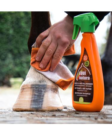 Equinatura Wisch & Weg Fellreiniger 500ml | Ultimate Horse Fur Cleaner | Waterless Micelle Dirt Remover | Gentle & Effective Care - Buy Online on SooperMarket.com