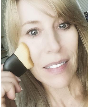 SunScreen Facial Cream Application Brush | Full Coverage Soft Brush with Protective Case - Buy Online on SooperMarket.com