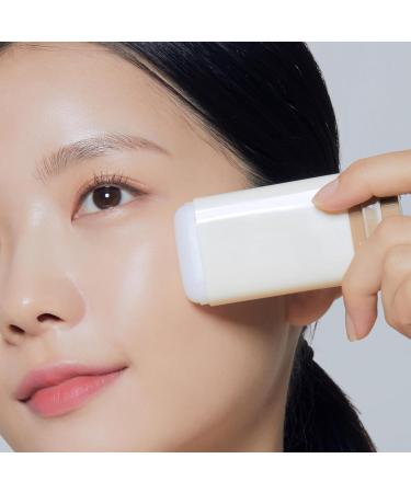 TONYMOLY 24K Snail Moisture Lock Slug Stick - Hydrating Multi Balm with Snail Mucin & 24K Gold for Barrier Protection | International Shipping Available - Buy Online on SooperMarket.com