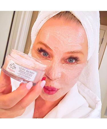 Very Berry Oxygen Exfoliating Mask & Scrub | Sweetsation Therapy | Hydrating Rejuvenating & Purifying with Vitamin C & Superberries - International Shipping - Buy Online on SooperMarket.com
