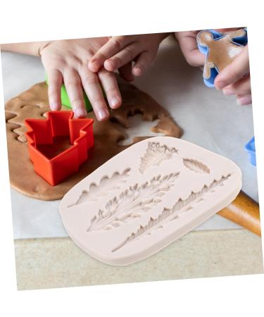 Alipis 4 Pcs Leaf Mold Baking Cakes Molds Candle Decor Candy Mold Xmas Fondant Molds Resin Molds Palm Multi-Function Fondant Mold Soap Silicone Molds DIY Clay Silica Gel White Small Cake - Buy Online on SooperMarket.com