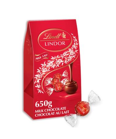 LINDT LINDOR Milk Chocolate Truffles Jumbo Bag 52 Count of Truffles 650g Bag Individually Wrapped Chocolate Christmas Chocolate Christmas Gift