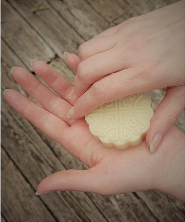 Vanilla Bean Noel Moisturizing Lotion Bar - 1.5 oz Waterless Lotion for Dry Skin - International Shipping Available - Buy Online on SooperMarket.com