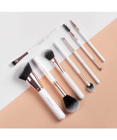 Inglot Playinn Makeup Brush 205 | Versatile Soft Synthetic Brush for Eyeshadow Contouring & Concealer - International Shipping Available - Buy Online on SooperMarket.com