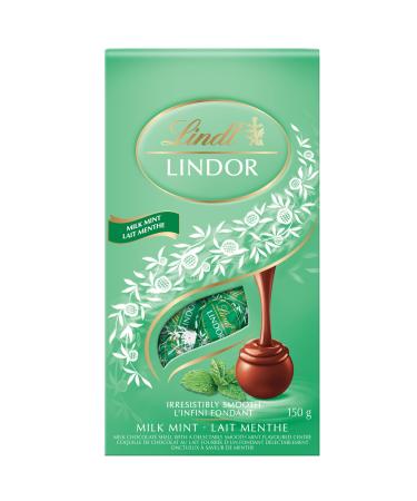LINDT LINDOR Mint Milk Chocolate Truffles 150g Gram Bag Limited Edition Individually Wrapped Chocolate Christmas Chocolate Stocking Stuffer Mint Milk Chocolate 150 g (Pack of 1)