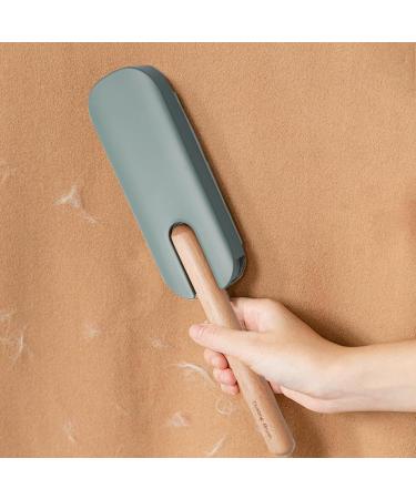 Eco-Friendly Cat Hair Remover Brush | Reusable Lint Removal Tool for Clothing & Pet Hair - Green - Buy Online on SooperMarket.com