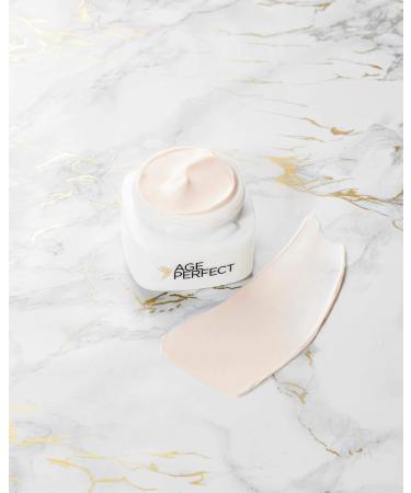 L'Or al Paris Age Perfect Pro Collagen Expert Eye Care 15ml - Anti-Aging Moisture for Ripe Skin & Age Spots Collagen Fragments - Buy Online on SooperMarket.com