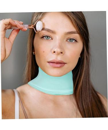 Buy Essential Oil Gel Neck Patch - Anti-Wrinkle & Moisturizing Neck Care | International Shipping - Buy Online on SooperMarket.com