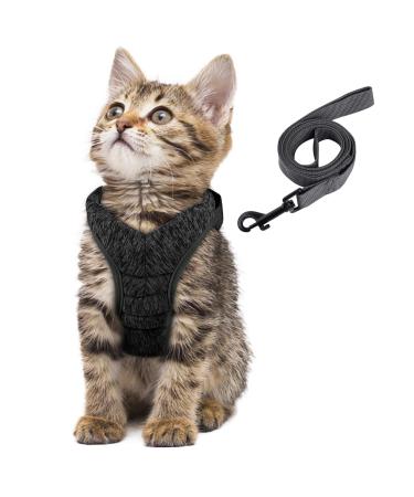 Simpeak Escape Proof Cat Harness and Lead Set Adjustable Soft Cat Walking Jackets with Retractable Cat Leash For Pet Puppy Kitten Indoor Outdoor Walking Black S