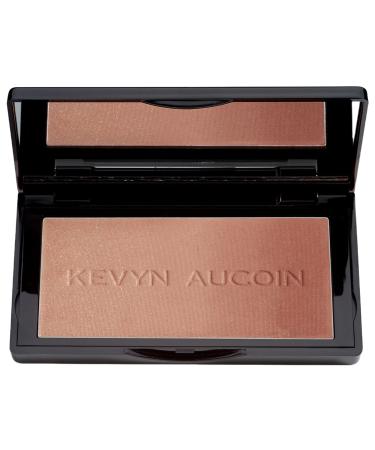 Kevyn Aucoin The Neo-Bronzer  Sundown Deep: 3 in 1 makeup palette. Highlighter  blush & bronzer in one smooth gradient makeup compact. Shimmer & matte in light  medium & deep. Sun-kissed to bronzed. SUNDOWN DEEP (neo-bro...