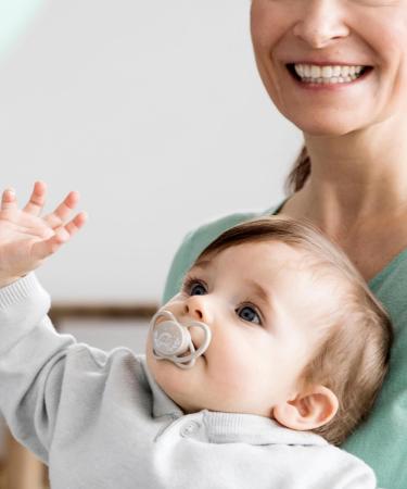 Nip Schnuller My Butterfly - Sustainable Silicone Pacifier for Infants (5-18 Months) - Eco-Friendly Lightweight Jaw-Friendly Brown Size 2 - Buy Online on SooperMarket.com