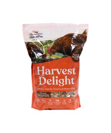 Manna Pro Chicken Treats  Harvest Delight Chicken Scratch  Chicken Feed Treat  Chicken Scratch Feed  2.5 Pounds