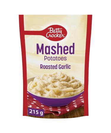 BETTY CROCKER Mashed Potatoes Roasted Garlic Flavour Made with Real Potatoes 215 Grams Package of Mashed Potatoes