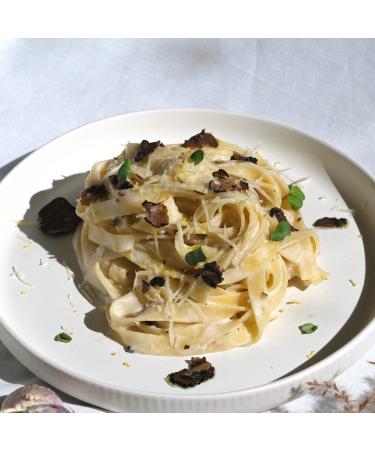Lussiero Chili Truffle Oil - Extra Virgin Olive Oil with White Truffle Aroma & Fiery Chili | 100ml - Shop Internationally - Buy Online on SooperMarket.com