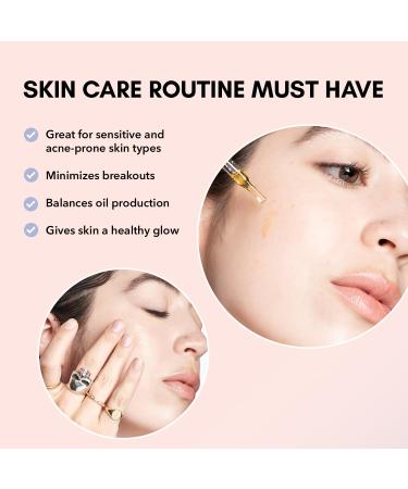 Clover Balancing Oil | Clearer Skin & Healthy Complexion | Vegan Cruelty-Free Face Oil - 30ml - Buy Online on SooperMarket.com